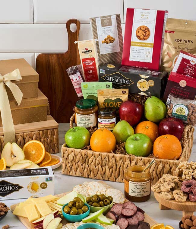 Fresh Fruit and Hors D'oeuvres Basket